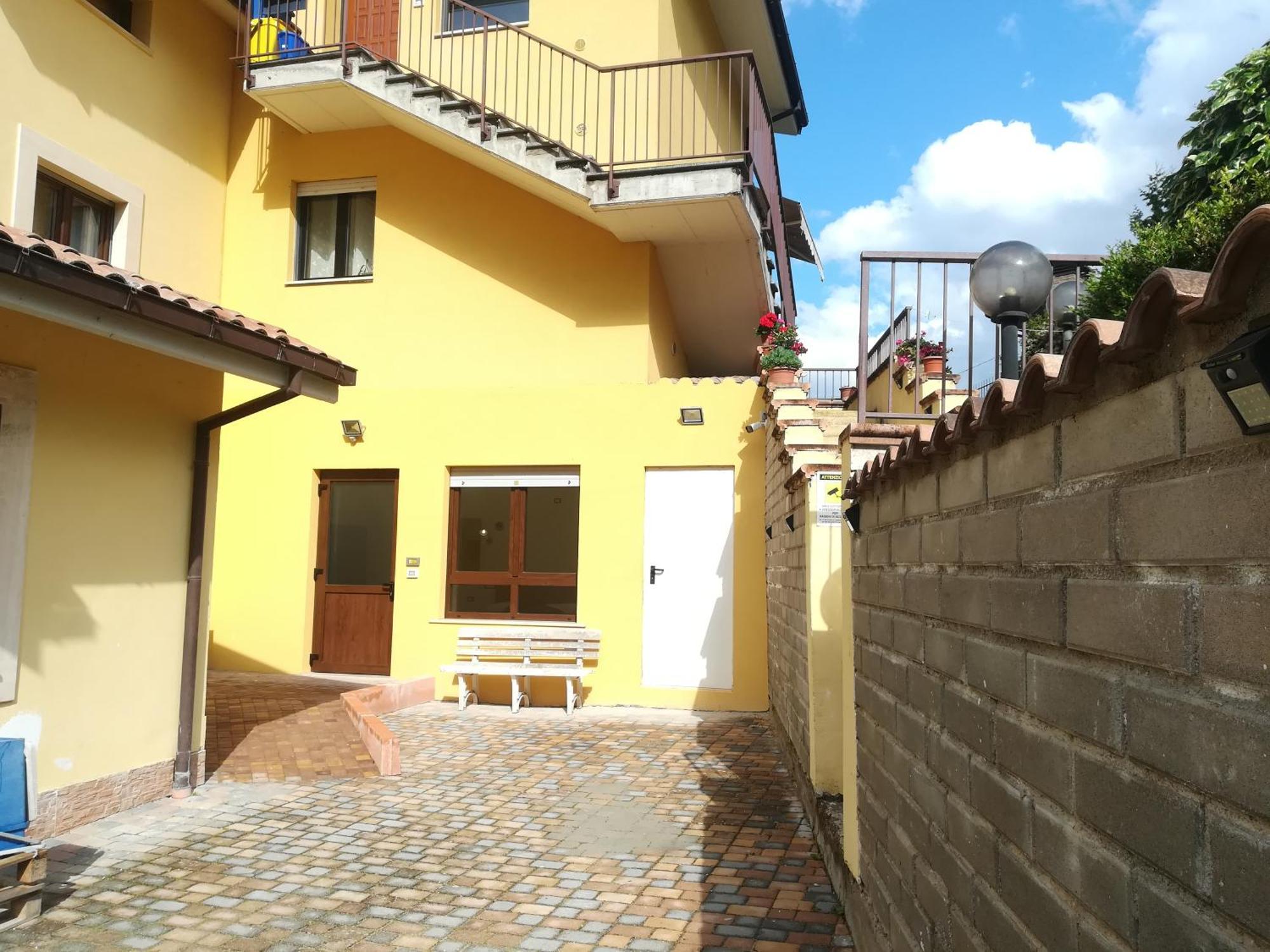 B&B Camere Aurora Poggio Picenze Exterior foto